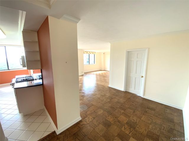 27010 Grand Central Parkway 28N, Floral Park, NY 11005