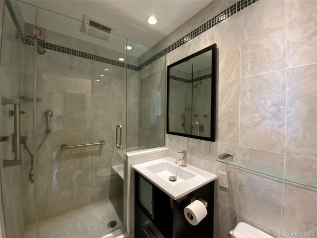 27010 Grand Central Parkway 28N, Floral Park, NY 11005
