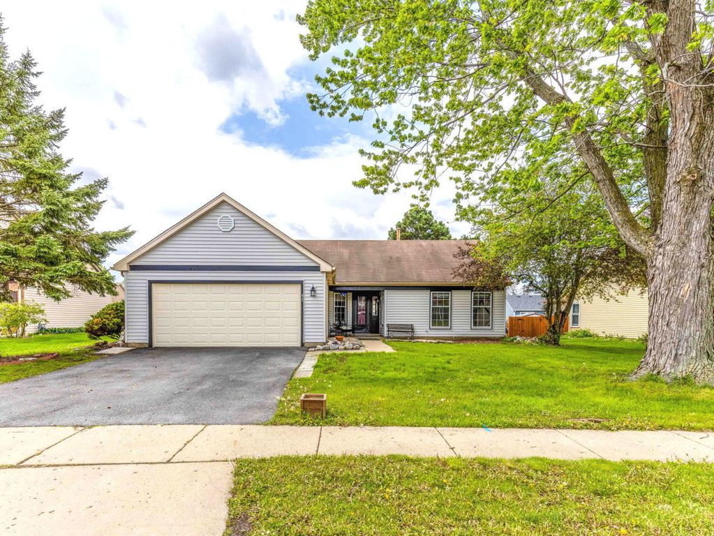 47 Bosworth Drive, Glendale Heights, IL 60139