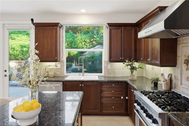 678 Milford Street, Los Angeles, CA 90042