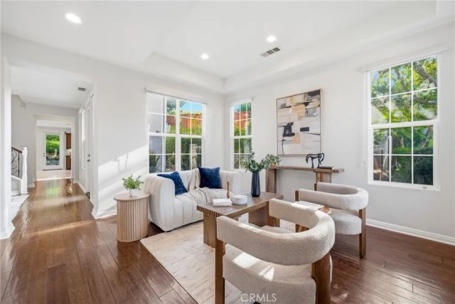 678 Milford Street, Los Angeles, CA 90042