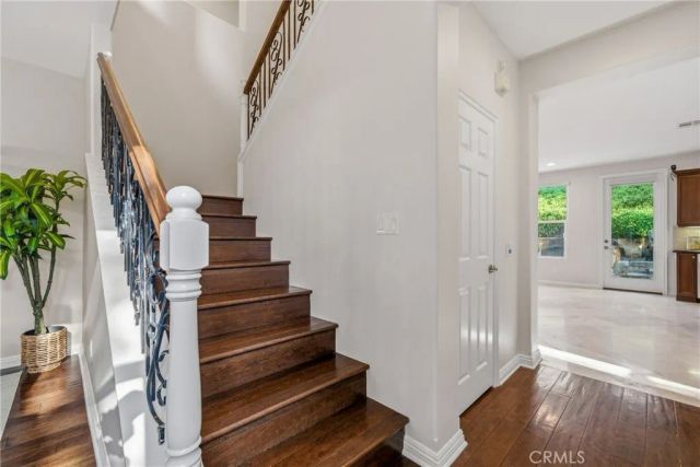 678 Milford Street, Los Angeles, CA 90042
