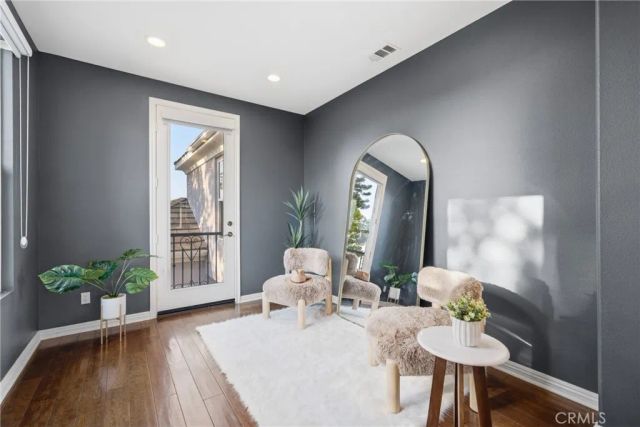678 Milford Street, Los Angeles, CA 90042