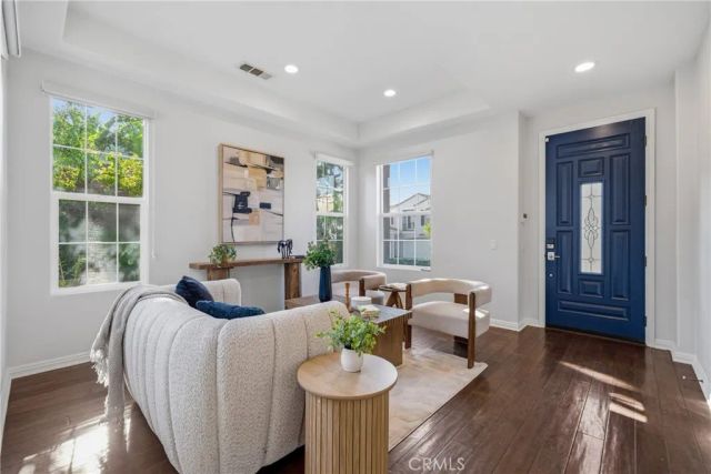 678 Milford Street, Los Angeles, CA 90042