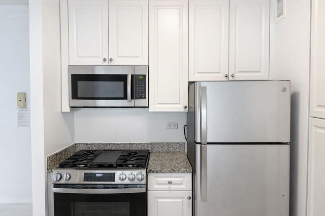5 E 22nd St Apt 3M, New York City, NY 10010