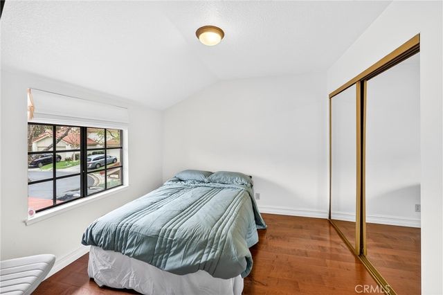6800 Cedarbark Court, Oak Park, CA 91377