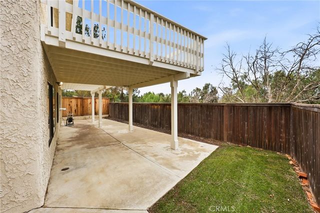 6800 Cedarbark Court, Oak Park, CA 91377