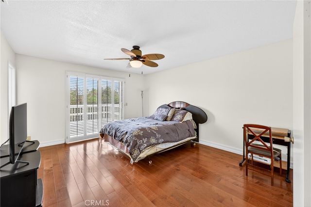6800 Cedarbark Court, Oak Park, CA 91377