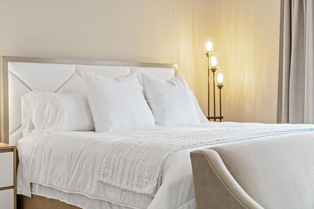 6995 Timber Ridge Drive S, Cottage Grove, MN 55016