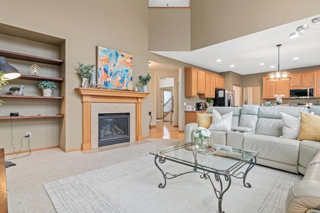 6995 Timber Ridge Drive S, Cottage Grove, MN 55016