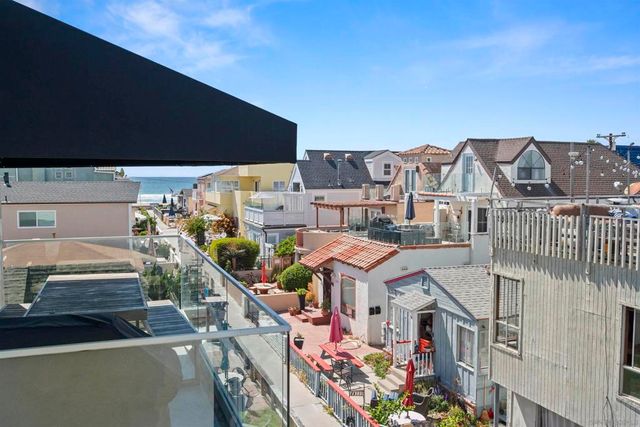 749 Zanzibar Ct, San Diego, CA 92109