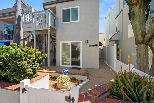 749 Zanzibar Ct, San Diego, CA 92109