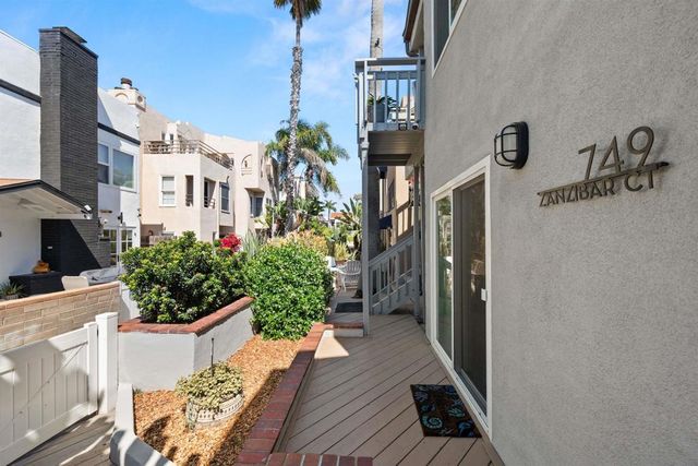 749 Zanzibar Ct, San Diego, CA 92109