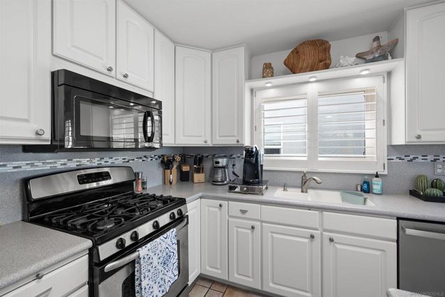 749 Zanzibar Ct, San Diego, CA 92109