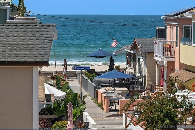 749 Zanzibar Ct, San Diego, CA 92109