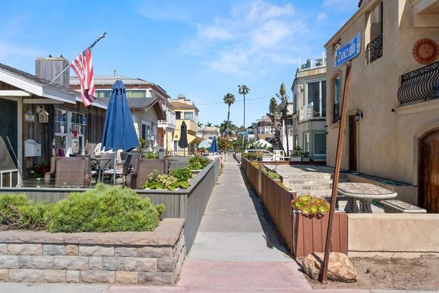 749 Zanzibar Ct, San Diego, CA 92109