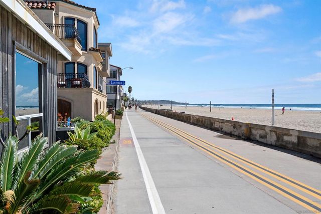 749 Zanzibar Ct, San Diego, CA 92109