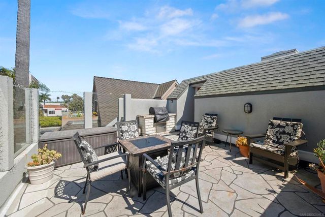 749 Zanzibar Ct, San Diego, CA 92109