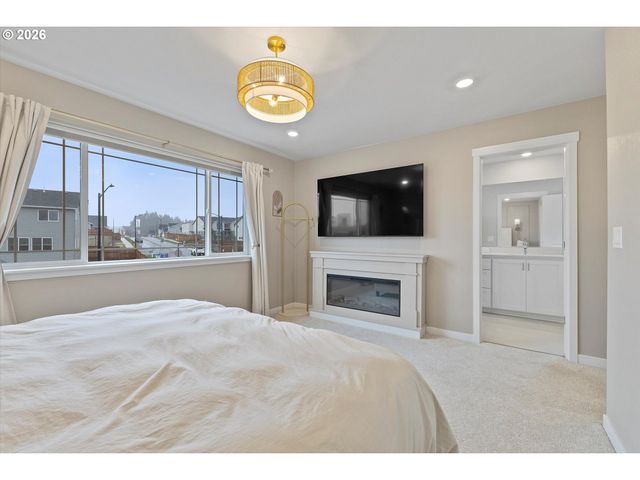 16542 Sw PERTH Rd, Portland, OR 97224