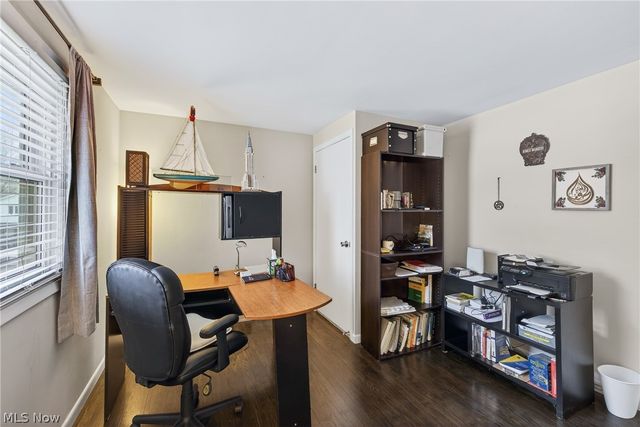 1044 Linden Lane, Lyndhurst, OH 44124