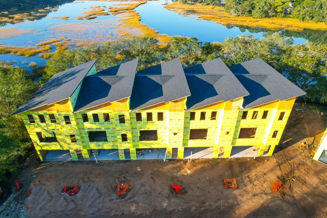 826 Curved Creek Court, Charleston, SC 29412