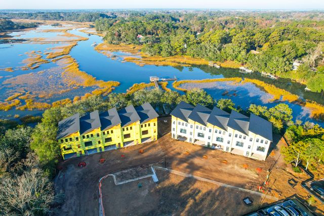 826 Curved Creek Court, Charleston, SC 29412