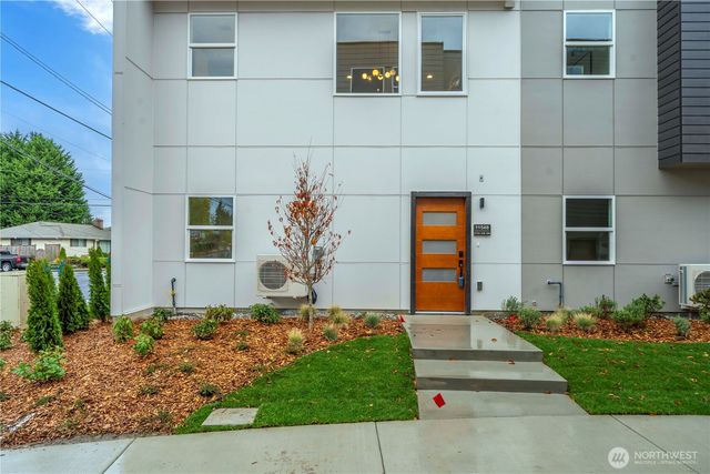 11548 17th Circle SW, Burien, WA 98146