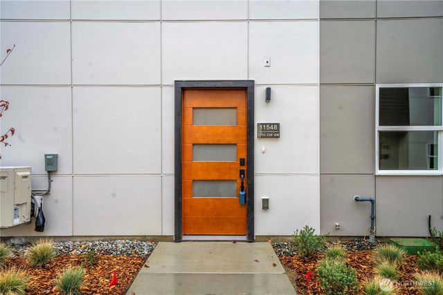 11548 17th Circle SW, Burien, WA 98146