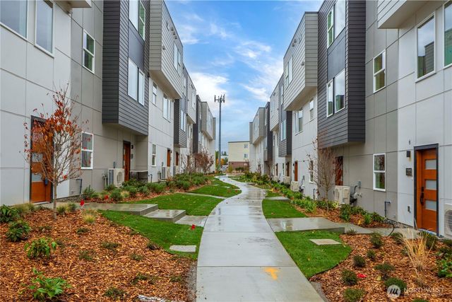 11548 17th Circle SW, Burien, WA 98146