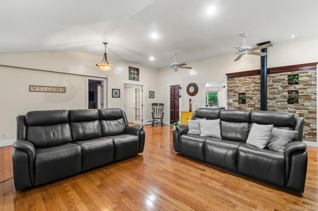 270 Cromwell Hill Road, Monroe, NY 10950