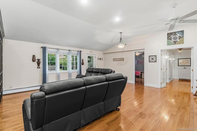 270 Cromwell Hill Road, Monroe, NY 10950
