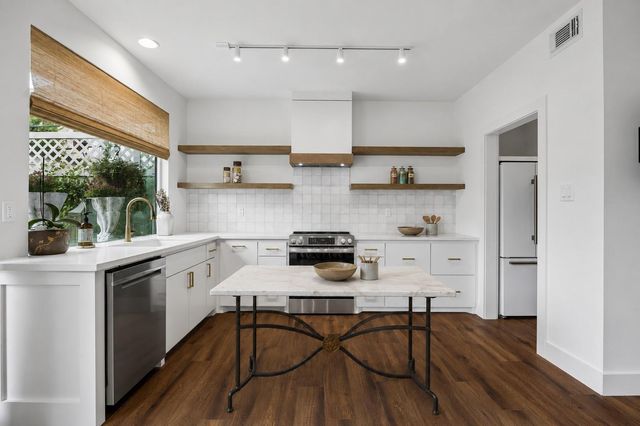 5803 Lynbrook Drive 80, Houston, TX 77057