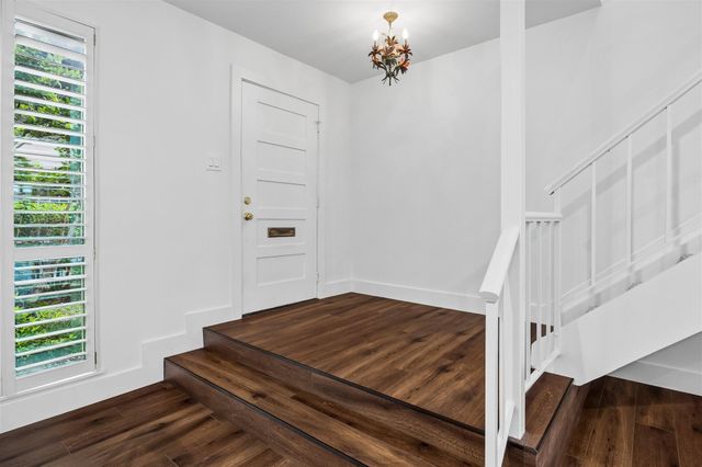 5803 Lynbrook Drive 80, Houston, TX 77057