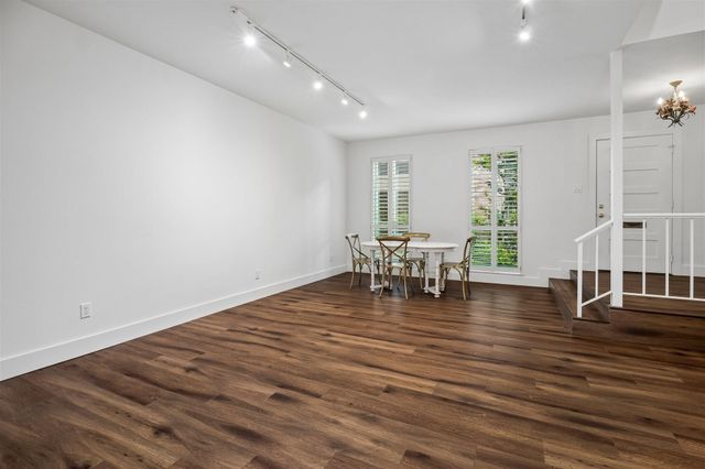 5803 Lynbrook Drive 80, Houston, TX 77057