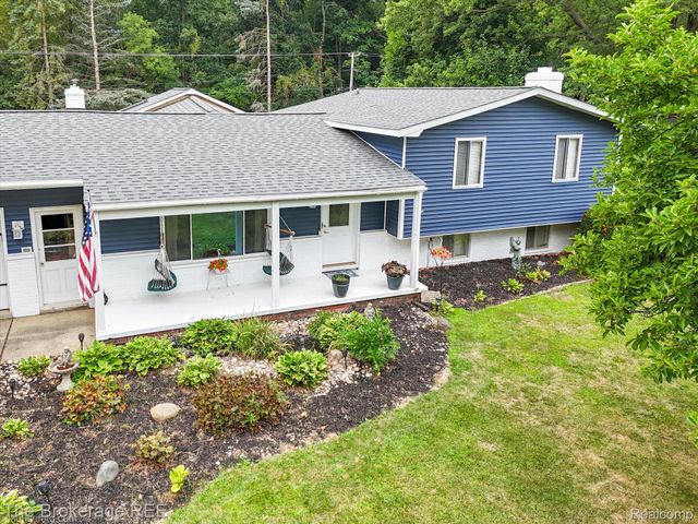 2127 Holly Tree Drive, Davison Township, MI 48423