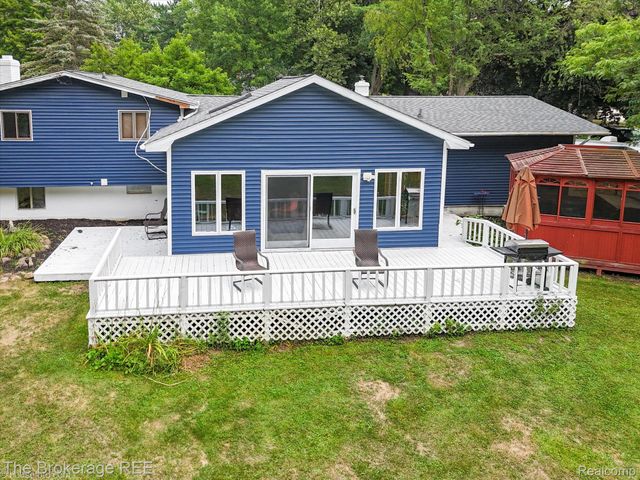 2127 Holly Tree Drive, Davison Township, MI 48423