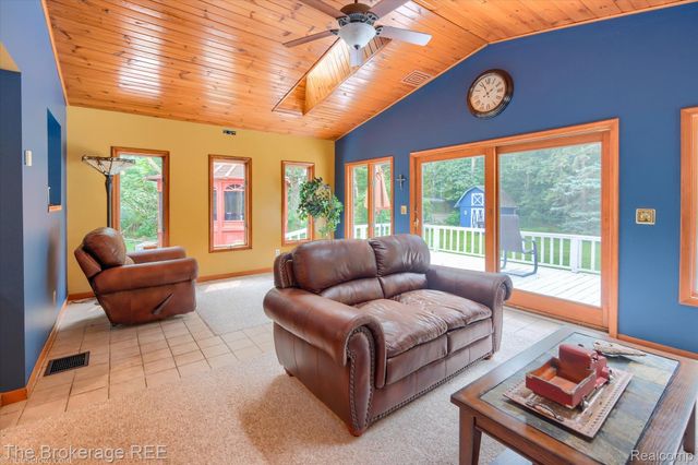 2127 Holly Tree Drive, Davison Township, MI 48423