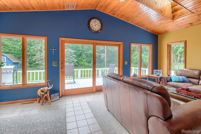 2127 Holly Tree Drive, Davison Township, MI 48423
