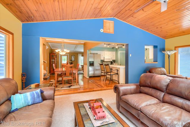 2127 Holly Tree Drive, Davison Township, MI 48423