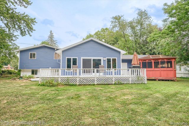 2127 Holly Tree Drive, Davison Township, MI 48423