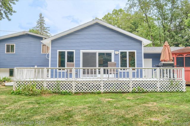 2127 Holly Tree Drive, Davison Township, MI 48423