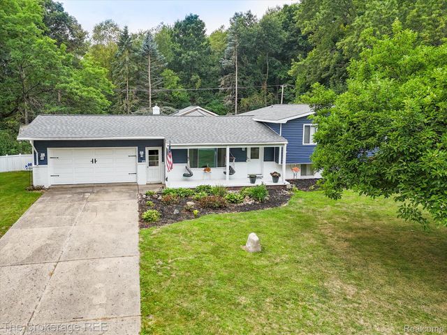 2127 Holly Tree Drive, Davison Township, MI 48423