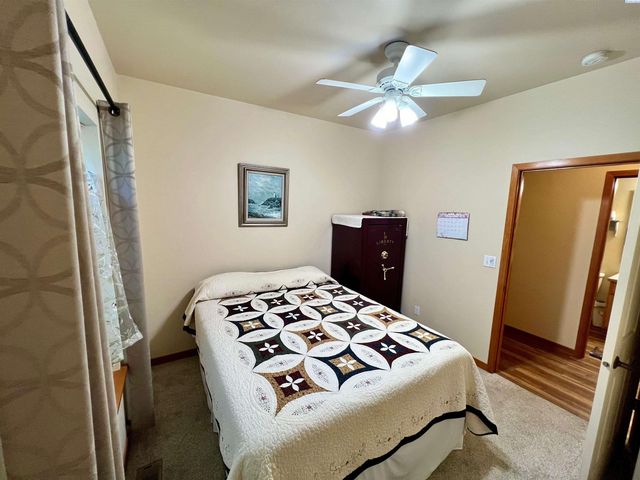 7803 W 20th Ave, Kennewick, WA 99338