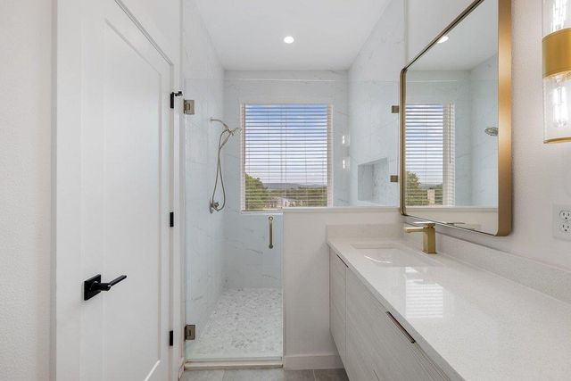 21515 Patton Ave 2, Lago Vista, TX 78645