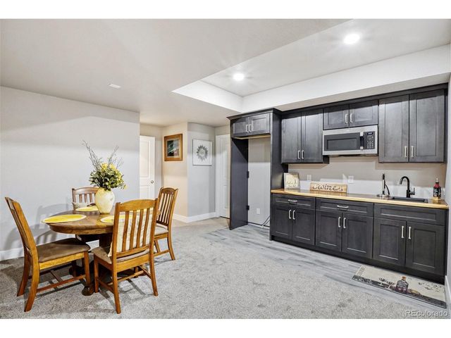 8901 S Ukraine Ct, Aurora, CO 80016