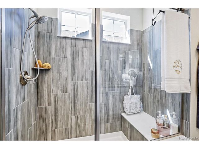 8901 S Ukraine Ct, Aurora, CO 80016