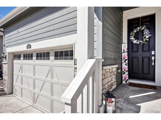 8901 S Ukraine Ct, Aurora, CO 80016