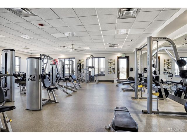 8901 S Ukraine Ct, Aurora, CO 80016