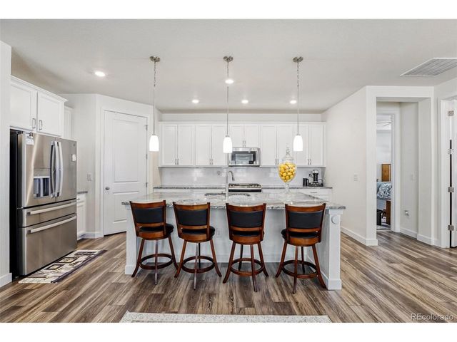 8901 S Ukraine Ct, Aurora, CO 80016