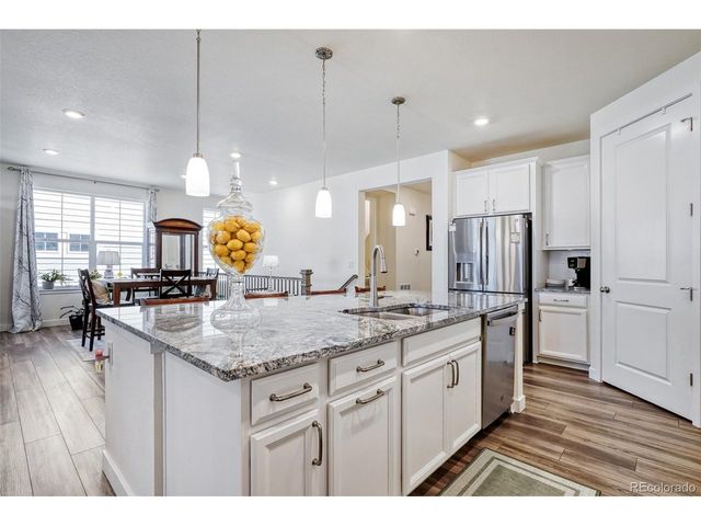 8901 S Ukraine Ct, Aurora, CO 80016